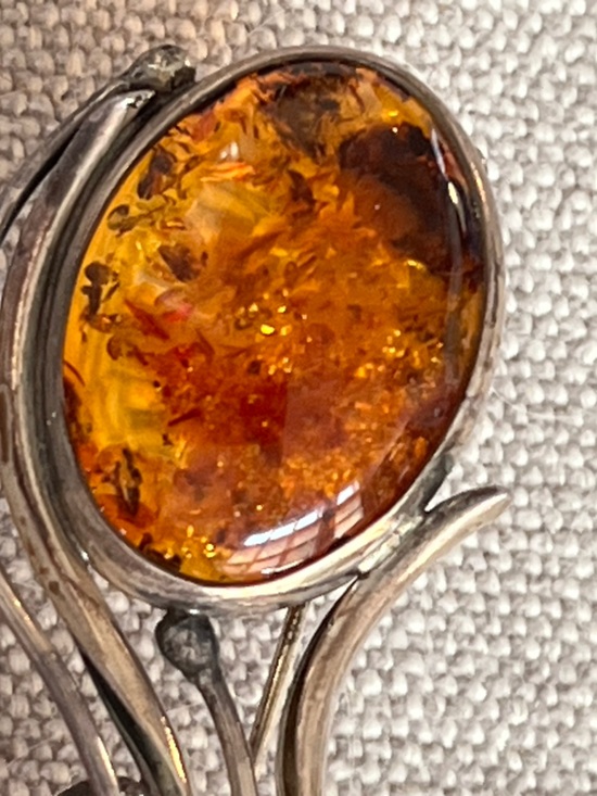 Amber from Gdansk, Poland. Jewelry - BALTIC AMBER SILVER BROOCH PIN